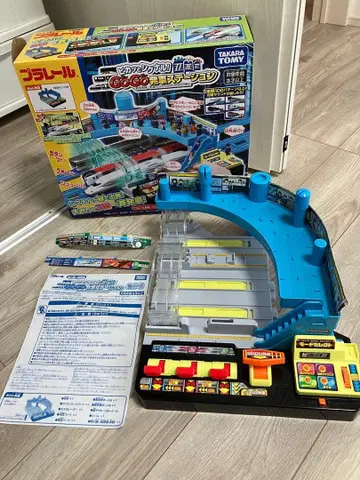 타카라토미 프라레일 피카토 시그널! GOGO 발차 스테이션