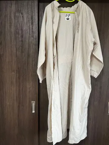 점핑 점프 플래시 가운 코트