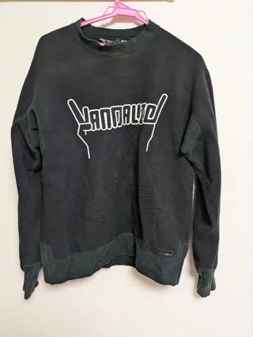 VANDALIZE 로고 프린트 맨투맨