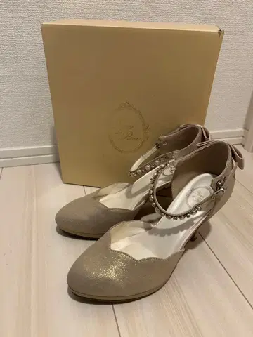 Rew de Rew 베이지 스웨이드 느낌 하이힐 24cm