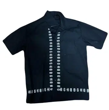 BGHB 반팔 셔츠 블랙 오버 사이즈 로고 디자인 루즈핏