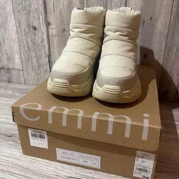 [ 새상품급 ] emmi 스노우 부츠 아이보리 37