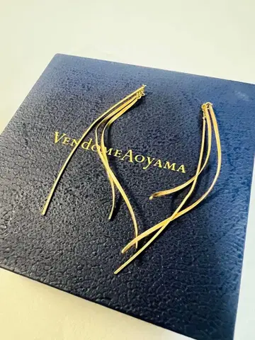 Vendome Aoyama 골드 귀걸이