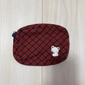 파미리아 체크 무늬 곰 자수 파우치