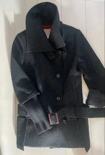 더블 스탠다드 클로징 벨트 코트