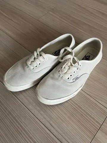 VANS 오센틱 스니커즈