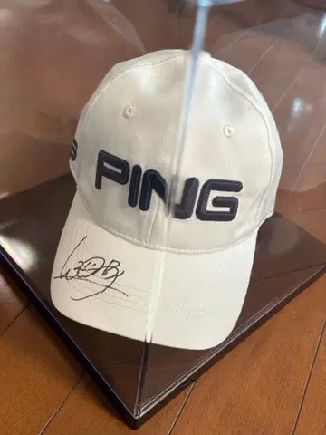 시부노 히나타 친필 사인 캡