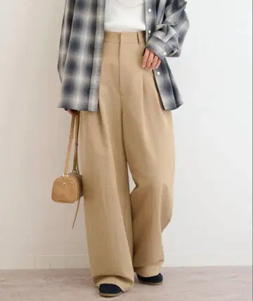 2턱 와이드 팬츠