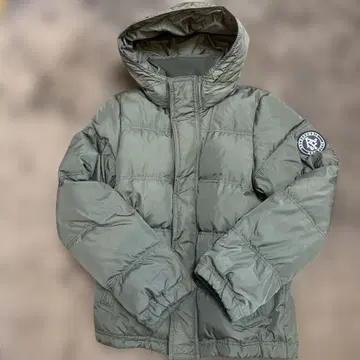 Abercrombie & Fit 카키 후드 부착 다운 자켓