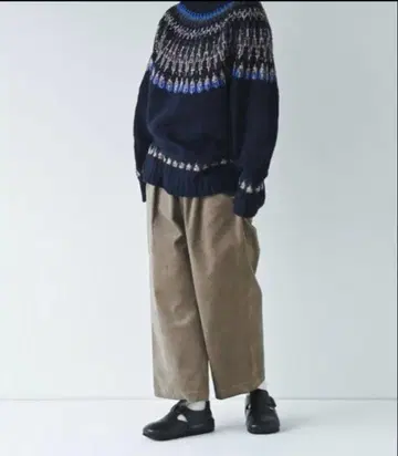 북유럽 생활 잡화점 코튼 소재의 가벼운 코듀로이 팬츠