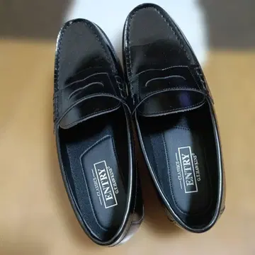 Clarks 블랙 로퍼
