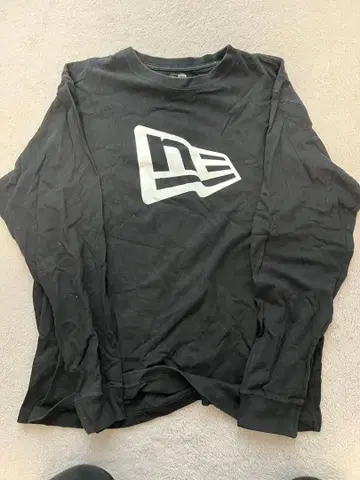NEWERA 롱T셔츠