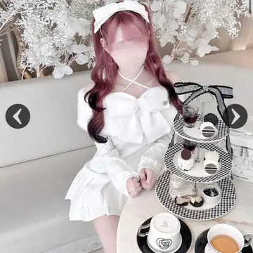 HONEY MEW 빅 리본 크로스 오프숄더 원피스 화이트