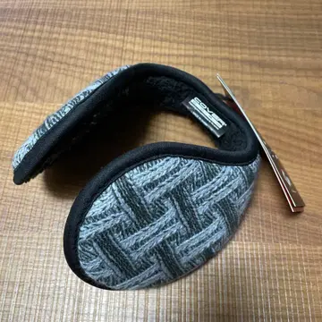 그레이와 블랙 트위드 귀도리