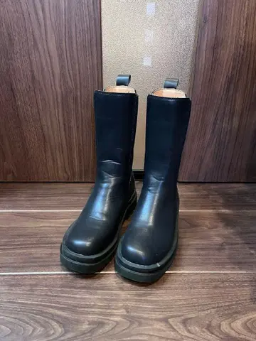 새상품, 미사용 사이드 고어 부츠 블랙 24cm