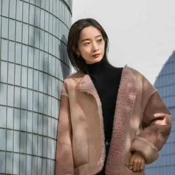 KBF 리버서블 무스탕 코트