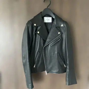 이에나 가죽 자켓 라무 천연 가죽