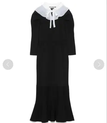 스나이델 플리츠 카라 니트 원피스