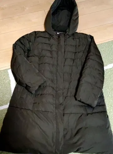 새상품급 후드 부착 다운 자켓 카키