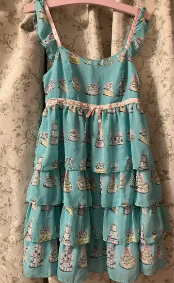 편의점 에밀리 템플큐트 오버롤 스커트