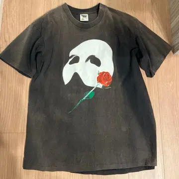 오페라의 유령 빈티지 t셔츠 페이드