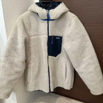 patagonia 플리스 자켓 후드 부착 크림색