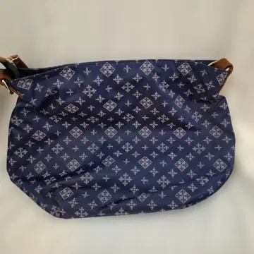 네이비 기하학 패턴 숄더백 russet