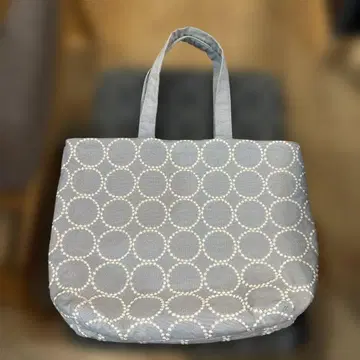 미나 페르호넨 토트백 탬버린