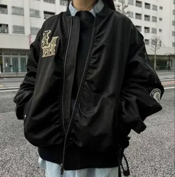 AMERI over volume wappen ma-1