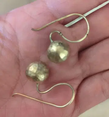 카렌 실버 파셋 볼 후크 귀걸이