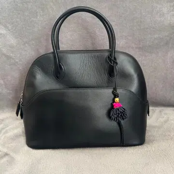 블랙 가죽 핸드백