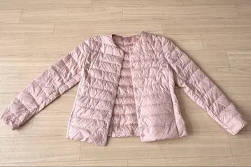 유니클로 울트라 라이트 다운 핑크 노카라 다운 자켓 S