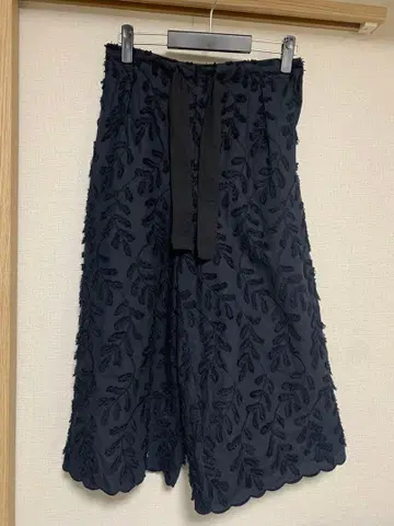 비어즐리 배기 팬츠