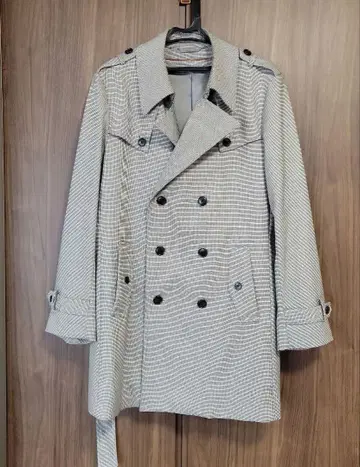 체크 무늬 트렌치코트 더블 브레스트