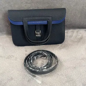 네이비 컬러와 파랑의 투톤 컬러 소가죽 숄더백