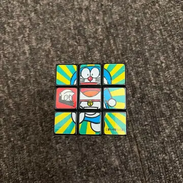 당시 물건 도라에몽 루빅스 큐브 컬러풀