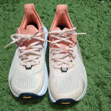 알트라 올림푸스 5 우먼 US7.5 새상품급