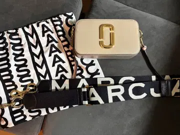MARC JACOBS 숄더백