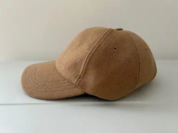 A.P.C. 베이지 캡 조정 가능