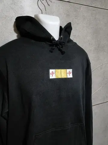 오리지널 브랜드 암깡한 중 자수 후드티 마작