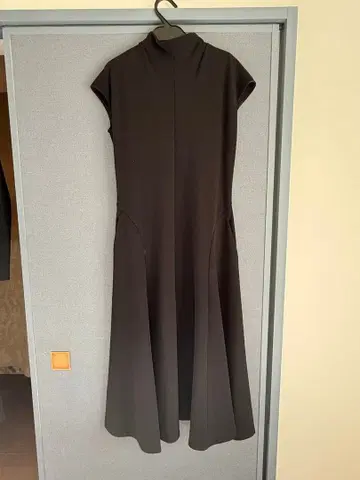 PLST 블랙 슬리브리스 원피스 S