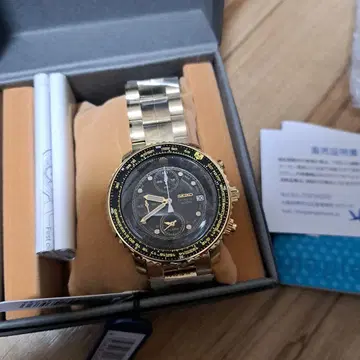 SEIKO 골드 크로노그래프 손목시계 sna414