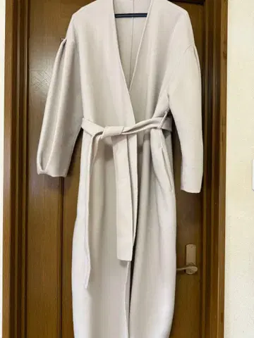 Mila Owen 롱 코트 화이트 미라 오웬