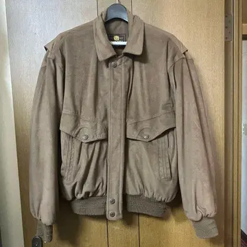 [무료배송&24시간 이내 발송] 브라운 스웨이드풍 자켓