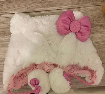 헬로키티 퍼 모자 귀 포함