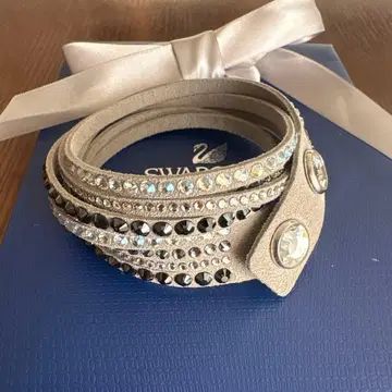 Swarovski 팔찌 반짝반짝 새상품급