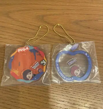 미세스 제일복권 E상 바스락 아크릴 참 와카이 히로토 2개 세트