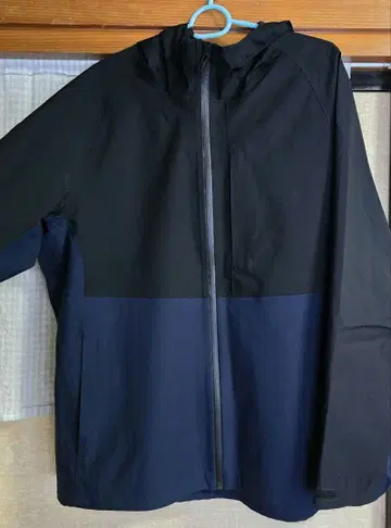 UNIQLO 블록테크 후드티 블랙 x 네이비 XL