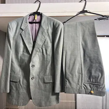 Takashimaya 그레이 수트