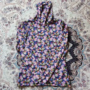 Paul Smith 꽃무늬 하이넥 T셔츠 M